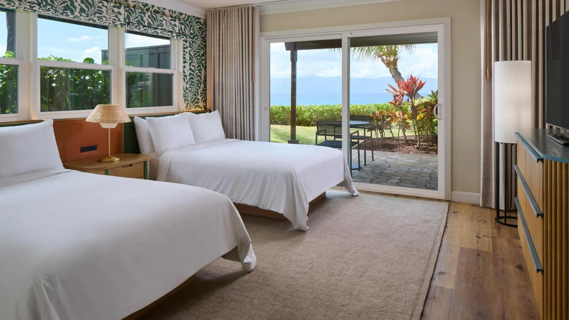 Royal Lahaina Resort & Bungalows