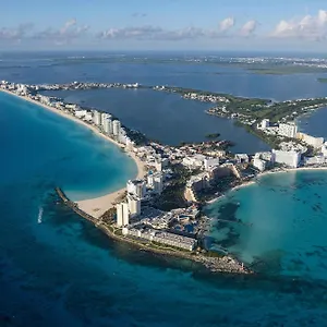 Aloft Hotel Cancún