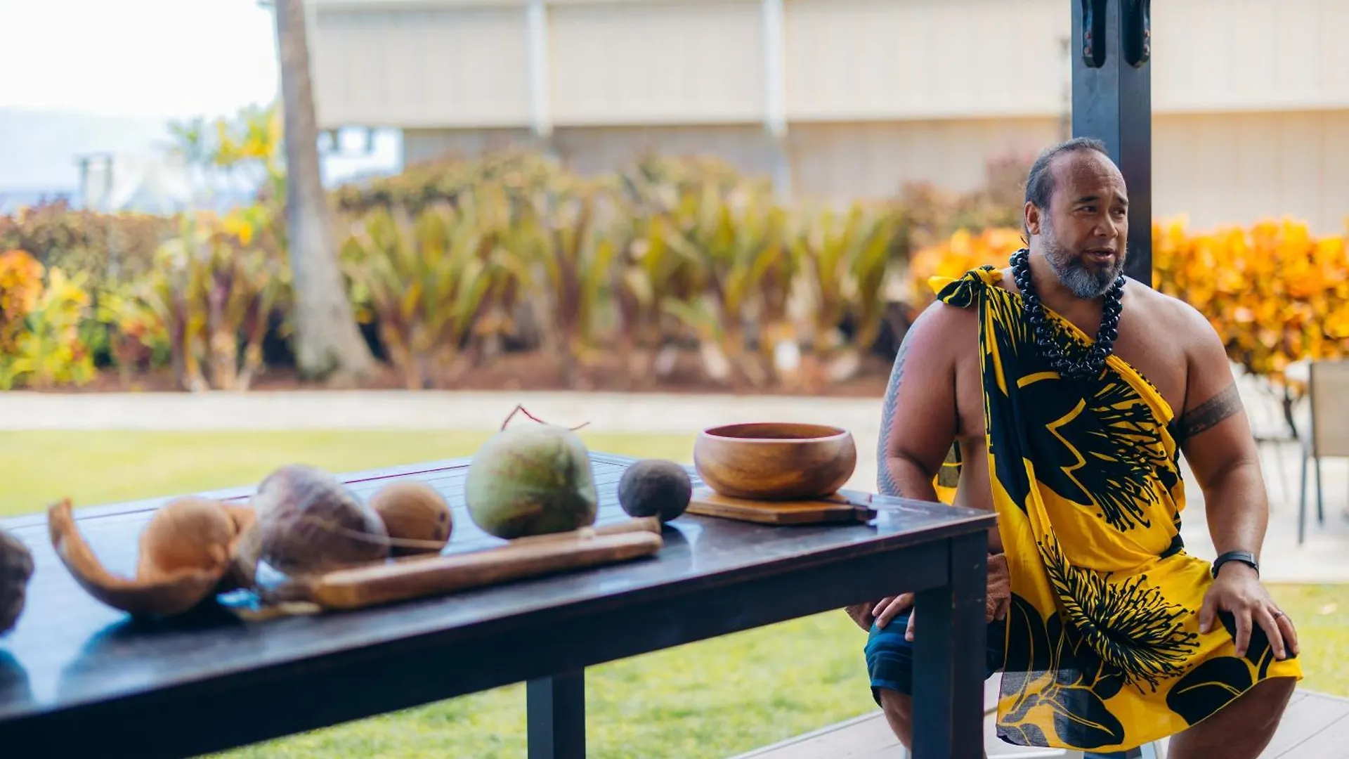 Royal Lahaina Resort & Bungalows